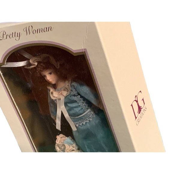 DG Creations Pretty Woman Porcelain Doll 6 Inch Christmas Ornament — 2003 - Picture 5 of 8